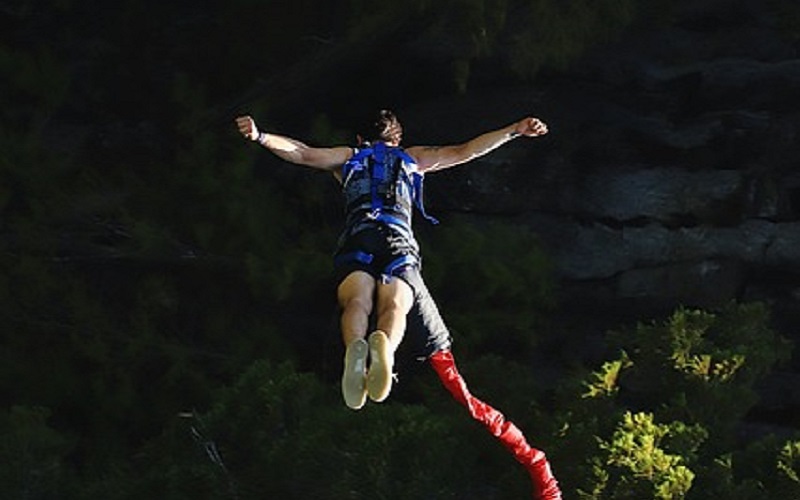 Day trip ziplining & bungee jumping